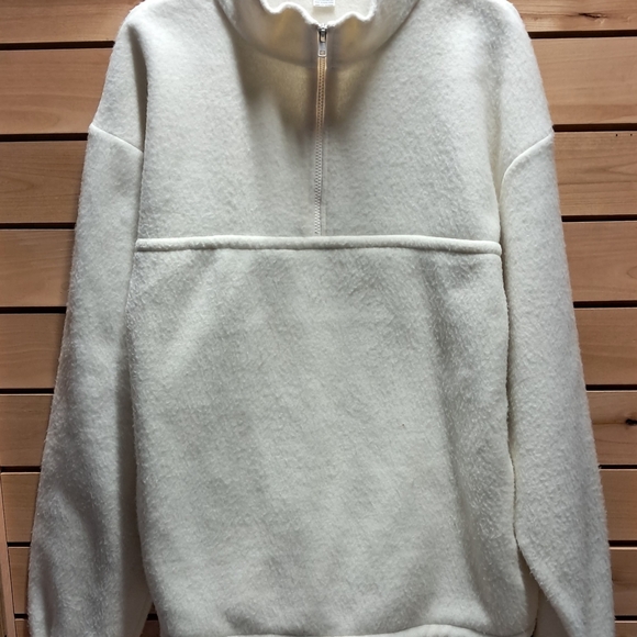 Cozy White Half-Zip Pullover Size L - Picture 3 of 4